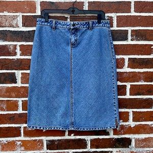 4for $20 Billabong size 7 blue jean skirt